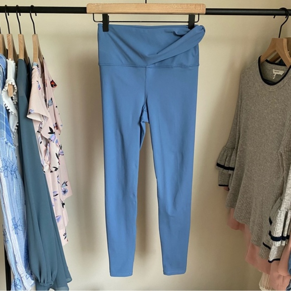 Carbon38 Side Twist Leggings‎